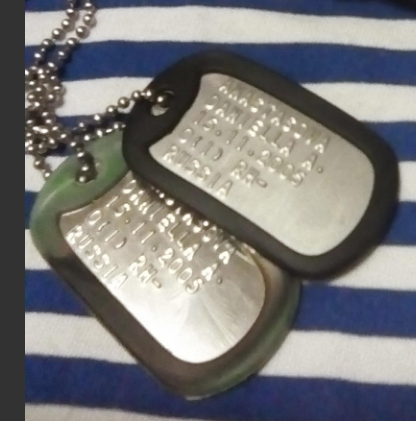 Мережа шокована таким подарунком доньці від матері / фото twitter.com/KrimRt