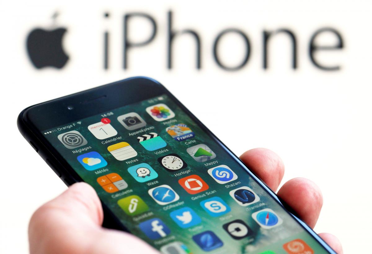 В iPhone добавили режим шумоподавления во время звонков/ фото REUTERS