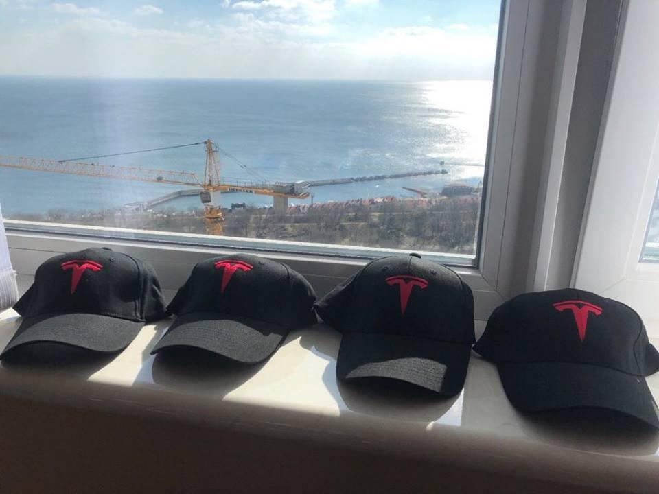 В Киеве мошенники продавали поддельные облигации Tesla Motors / фото facebook.com/kyiv.gp.gov.ua В Киеве мошенники продавали поддельные облигации Tesla Motors / фото facebook.com/kyiv.gp.gov.ua