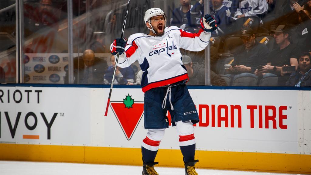Александр Овечкин подрался в матче плей-офф НХЛ / фото: nhl.com Александр Овечкин подрался в матче плей-офф НХЛ / фото: nhl.com