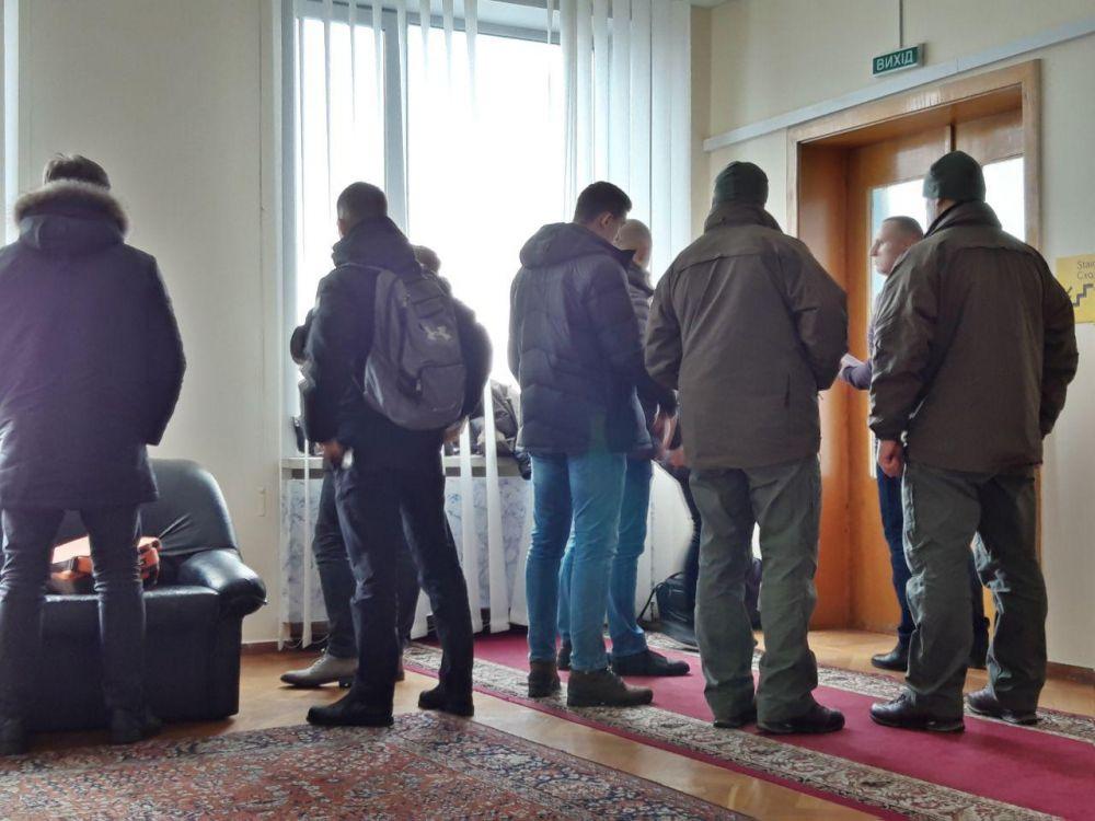 Слідчі дії НАБУ проходили в кабінеті першого заступника глави адміністрації Андрія Пісоцького / фото zmist.pl.ua Слідчі дії НАБУ проходили в кабінеті першого заступника глави адміністрації Андрія Пісоцького / фото zmist.pl.ua