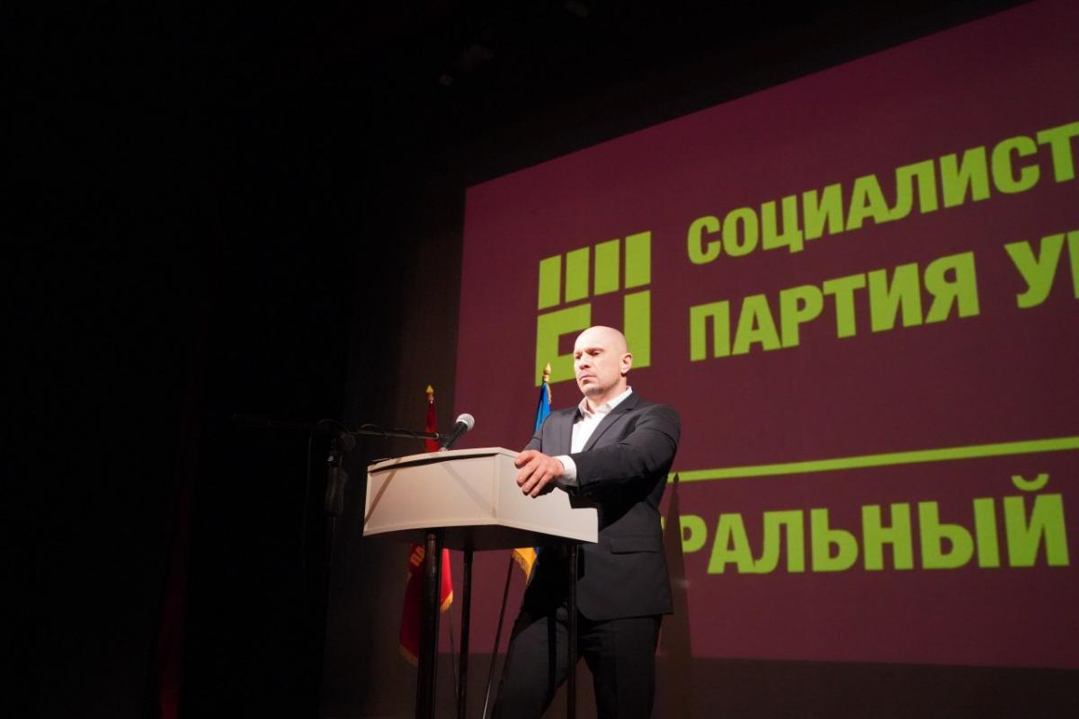 Кива поддержал позицию Тимошенко относительно импичмента Порошенко / фото УНИАН Кива поддержал позицию Тимошенко относительно импичмента Порошенко / фото УНИАН