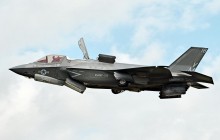 Американские истребители F-35 в «режиме зверя» заметили у Ирана (видео)