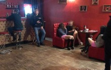 Київські правоохоронці викрили на Подолі стриптиз-клуб з секс-послугами (фото, відео)