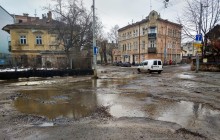 "Укравтодор" будет принимать жалобы на состояние дорог через приложение