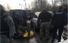 У Києві подружжя організувало в квартирі лабораторію з виготовлення амфетаміну (фото)