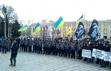 От Кернеса требуют не повышать цены на проезд в общественном транспорте