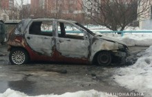 В Полтаве неизвестные за ночь сожгли шесть автомобилей (фото)