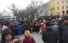 В Одесі та Києві пранкери "розвели" сотні людей, зібравши на проплачений мітинг за неіснуючого кандидата