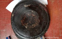 Під Києвом підліток намагався вбити свою молодшу сестру пательнею (фото)