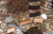 Пластид, тротилові шашки, патрони: у Києві затримали чоловіка з арсеналом зброї