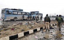 В Індії вибухнув автобус з військовими, загинуло 40 людей (фото)