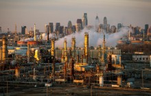 Нафта дешевшає на побоюваннях за світову економіку