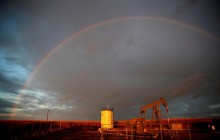 Analyst assesses possible effect of global oil prices collapse on Ukrainian economy