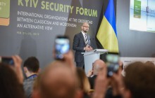 Формирование коалиции в следующем парламенте будет гораздо сложнее – Яценюк