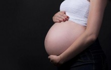 В Испании отказываются регистрировать детей, родившихся в Украине от суррогатных матерей - СМИ