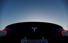 Tesla обвиняет бывших сотрудников в краже коммерческой тайны