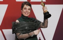 Звезда "Короны" на премии "Эмми" рассказала о трагедии в семье и горько расплакалась