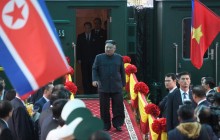 Кім Чен Ин прибув на саміт до В’єтнаму на броньованому поїзді (фото, відео)