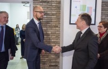Яценюк обговорив з Волкером політичну ситуацію в Україні напередодні президентських виборів