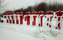 В России арт-объект "Слава труду" заменили на "Слава груди" (фото)