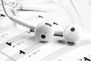 Топ-5 нових українських пісень, які ви точно будете наспівувати (аудіо)