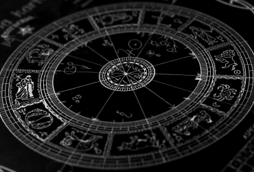 Тільки три знаки Зодіаку отримають ніж в спину в кінці зими