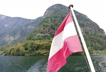 В українця можуть забрати австрійське громадянство, бо він відмовився співати гімн країни