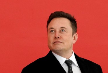 Ілон Маск висловився за ядерний удар по Марсу