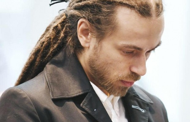 "Покидьки та гади відповідатимуть за смерть!": у Москві попрощалися з Децлом (відео)