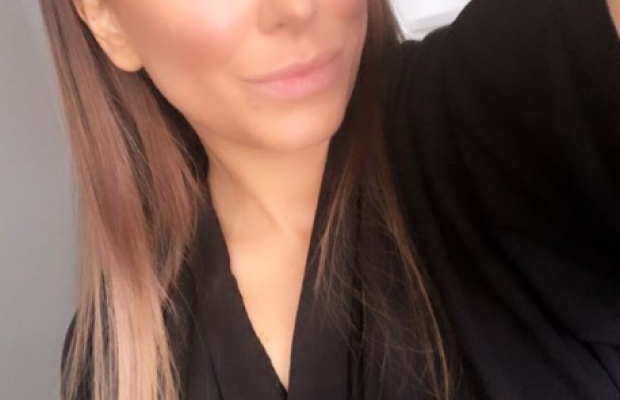 "Занадто багато ретуші": Ані Лорак шокувала мережу