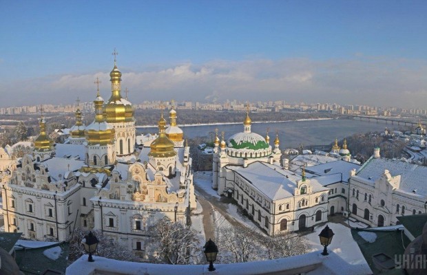 Зимняя Киево-Печерская лавра с высоты птичьего полета (фоторепортаж)