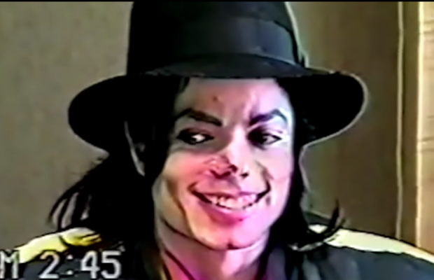 "Жертви" у справі про педофілію вимагають ексгумувати останки Майкла Джексона