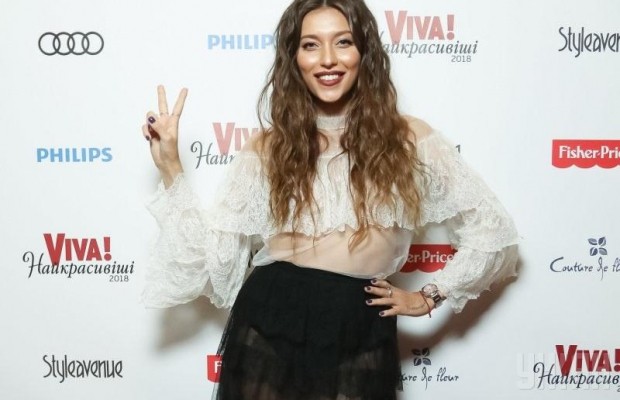 "Ніби насаджують на шампур": Тодоренко стривожила прихильників проблемами зі здоров'ям