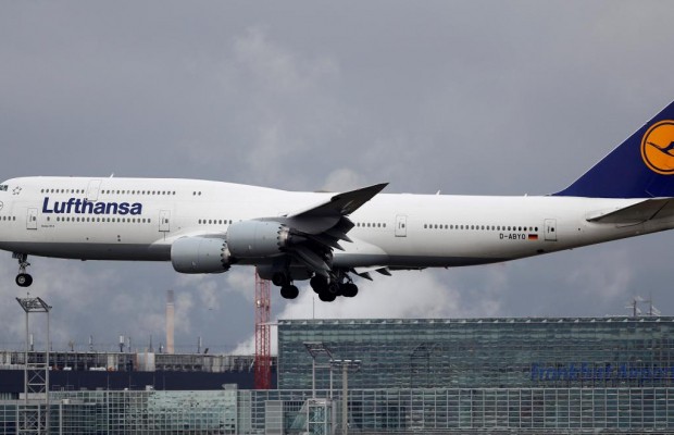 Lufthansa предложит пассажирам пройти тест на коронавирус