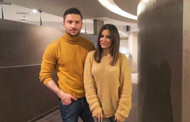 "Ви вагітні?": Ані Лорак підігріла чутки про роман з Лазарєвим