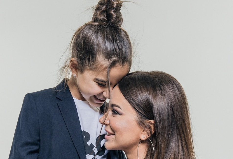 Лорак очаровала сеть фото с дочерью / instagram.com/anilorak