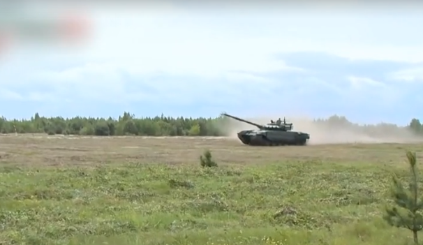 Обкатку танка терористи приховували / Скріншот