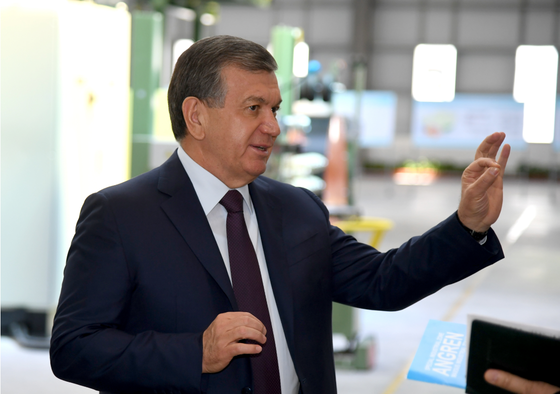 Президент Узбекистану хоче, аби посадовці МВС та Міноборони республіки були стрункими / фото president.uz