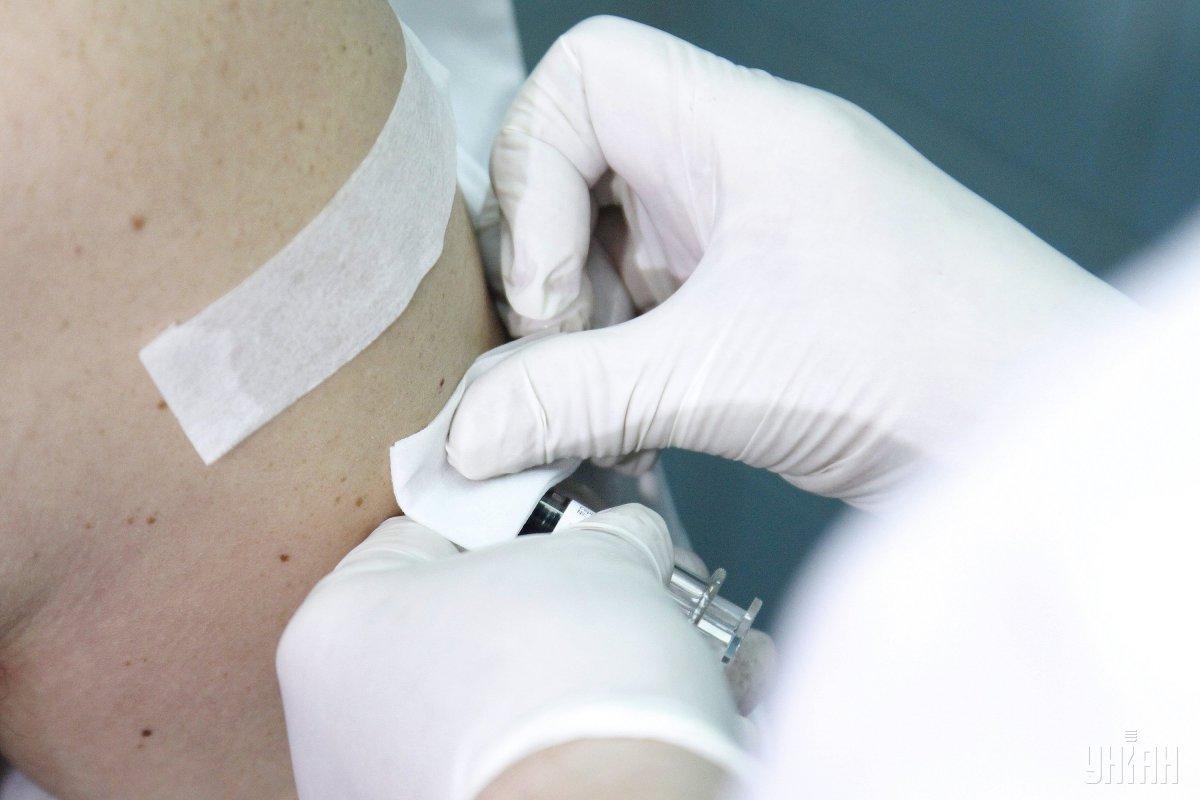 В МИНЗДРАВЕ отмечают необходимость вакцинации от гриппа / фото УНИАН