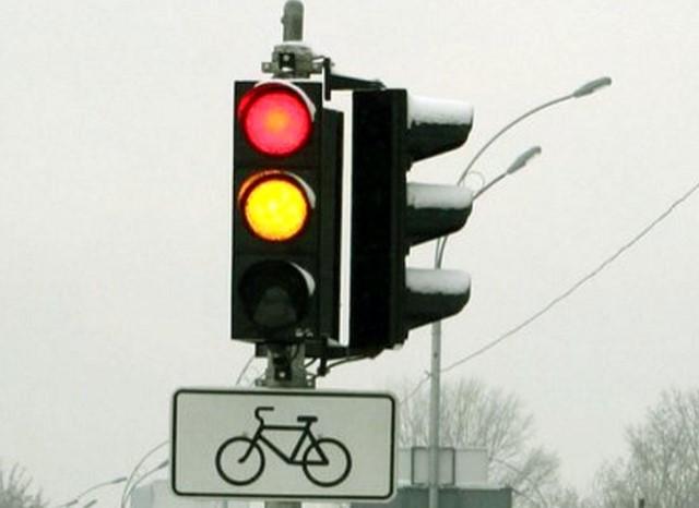 У 2019-2022 роках в усіх районах Києва реконструюють 189 застарілих світлофорів – КМДА У 2019-2022 роках в усіх районах Києва реконструюють 189 застарілих світлофорів – КМДА
