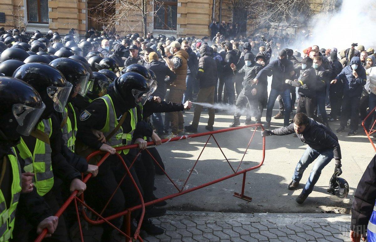 В акції брали участь близько 2 тис. осіб \ УНІАН В акції брали участь близько 2 тис. осіб \ УНІАН