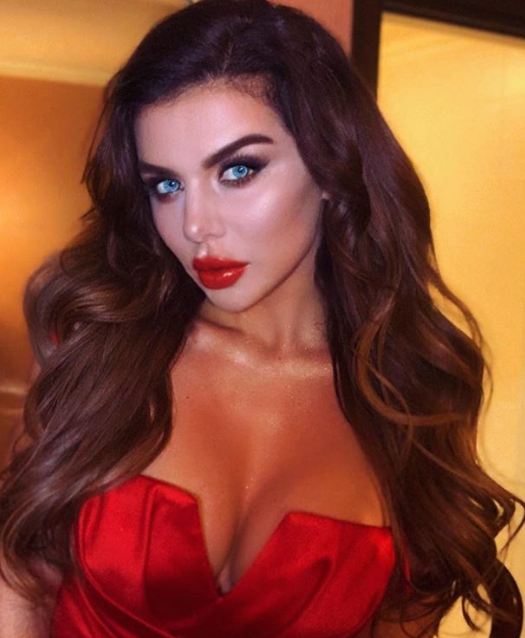 У коментарях пишуть, що Сєдокова змінилася до невпізнання / фото instagram.com/annasedokova