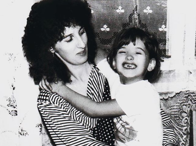 Лобода показала своє дитяче фото / фото instagram.com/lobodaofficial/