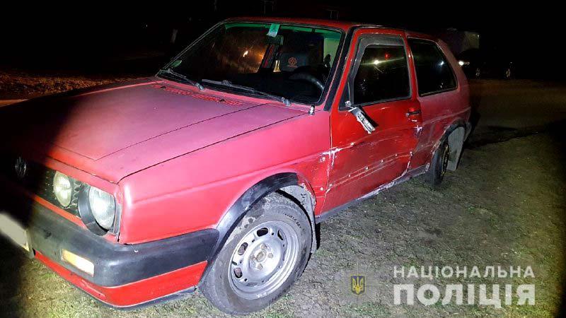 П'яний таксист на зустрічній смузі врізався в автомобіль Volkswagen Golf / фото Національна поліція П'яний таксист на зустрічній смузі врізався в автомобіль Volkswagen Golf / фото Національна поліція