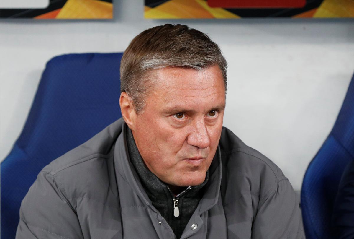 Александр Хацкевич во время матча Динамо - Челси в Киеве / Reuters