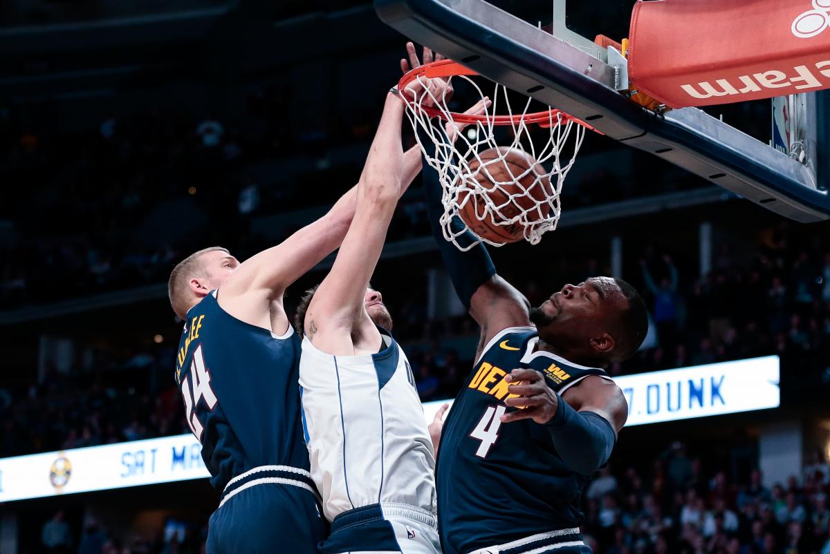 Миллсэп (праворуч) набрав 33 очки в матчі Денвера проти Далласа в регулярному чемпіонаті НБА / Reuters