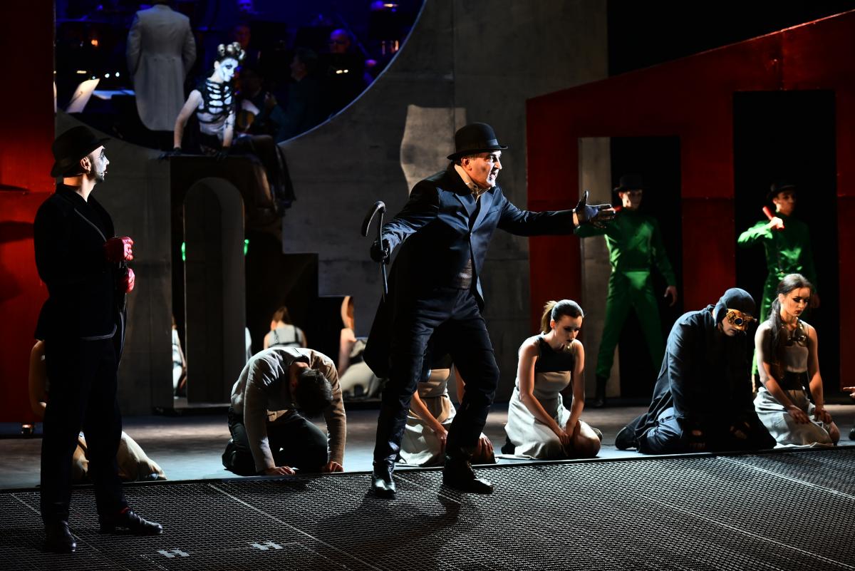 23 и 24 марта в Национальной оперетте покажут эпохальную рок-оперу «Белая ворона»