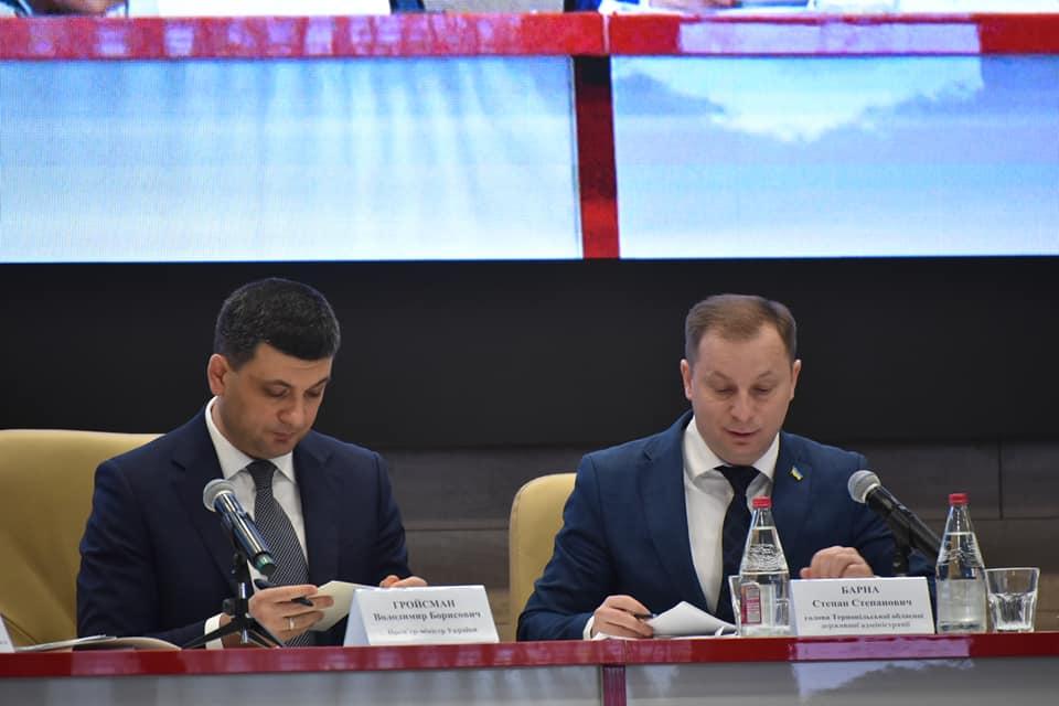 Гройсман наголосив на важливості проведення реформи децентралізації / фото прес-служба ТОДА Гройсман наголосив на важливості проведення реформи децентралізації / фото прес-служба ТОДА