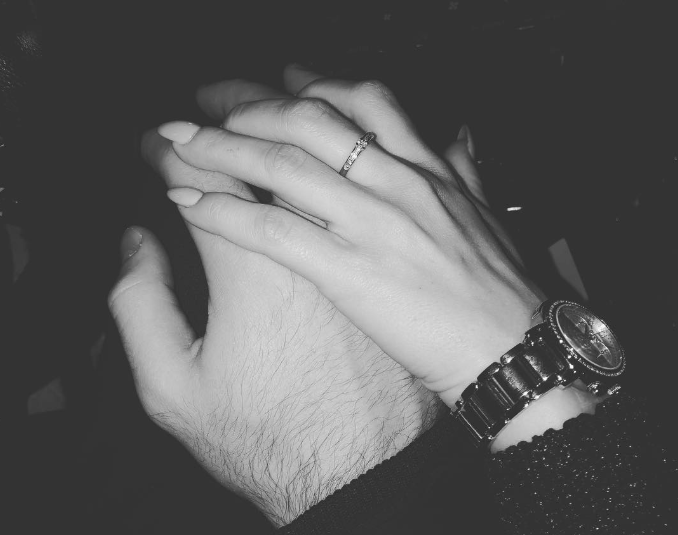 Очевидно, артистка выходит замуж / vikanablack / Instagram